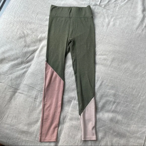 WE OVER ME Synergy Leggings Green Olive Pink XS - Picture 2 of 10